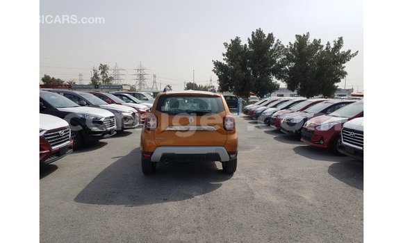 Buy Import Renault 19 Green Car in Import - Dubai in Agadez Buy Import Renault 19 Green Car in Import - Dubai in Agadez
