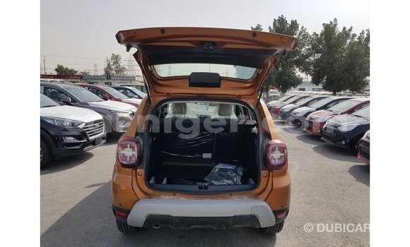 Buy Import Renault 19 Green Car in Import - Dubai in Agadez Buy Import Renault 19 Green Car in Import - Dubai in Agadez