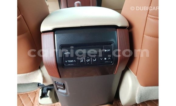 Buy Import Toyota Prado White Car in Import - Dubai in Agadez Buy Import Toyota Prado White Car in Import - Dubai in Agadez