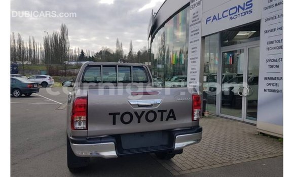 Buy Import Toyota Hilux Other Car in Import - Dubai in Agadez Buy Import Toyota Hilux Other Car in Import - Dubai in Agadez