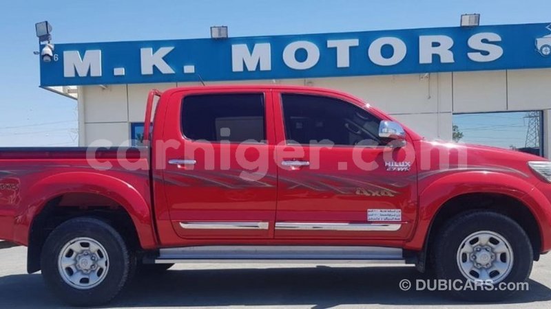 Big with watermark toyota hilux agadez import dubai 6672