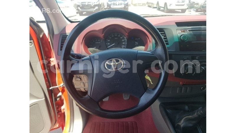 Big with watermark toyota hilux agadez import dubai 6672