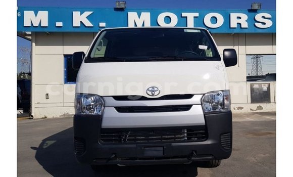 Buy Import Toyota Hiace White Car in Import - Dubai in Agadez Buy Import Toyota Hiace White Car in Import - Dubai in Agadez