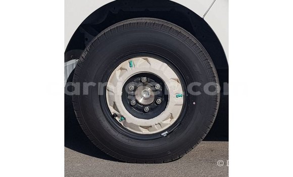 Buy Import Toyota Hiace White Car in Import - Dubai in Agadez Buy Import Toyota Hiace White Car in Import - Dubai in Agadez
