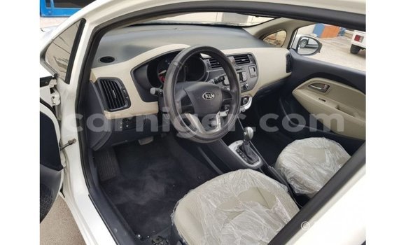 Sayi Imported Kia Rio White Mota in Import - Dubai a Agadez Sayi Imported Kia Rio White Mota in Import - Dubai a Agadez