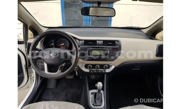 Sayi Imported Kia Rio White Mota in Import - Dubai a Agadez Sayi Imported Kia Rio White Mota in Import - Dubai a Agadez