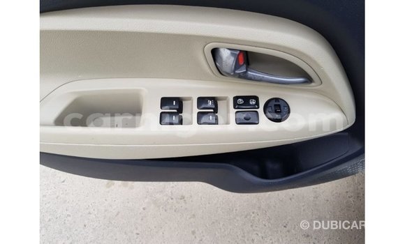 Sayi Imported Kia Rio White Mota in Import - Dubai a Agadez Sayi Imported Kia Rio White Mota in Import - Dubai a Agadez