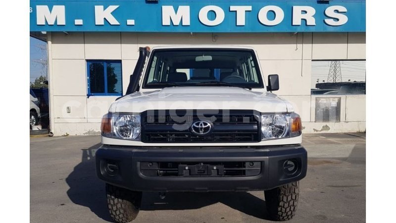 Big with watermark toyota land cruiser agadez import dubai 6690