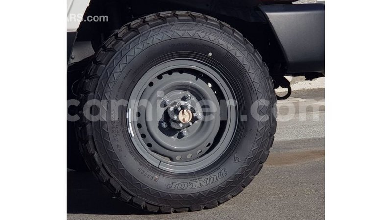 Big with watermark toyota land cruiser agadez import dubai 6690