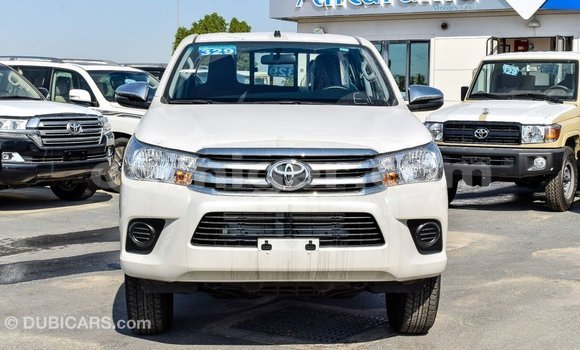 Acheter Import Voiture Toyota Hilux Blanc à Import - Dubai, Agadez Acheter Import Voiture Toyota Hilux Blanc à Import - Dubai, Agadez