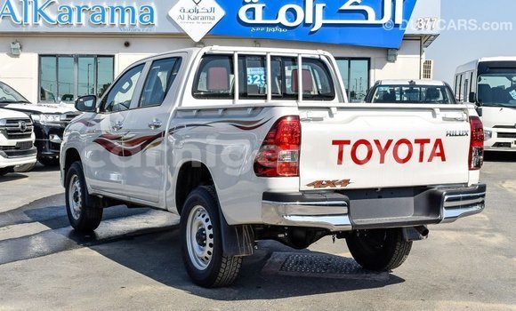 Acheter Import Voiture Toyota Hilux Blanc à Import - Dubai, Agadez Acheter Import Voiture Toyota Hilux Blanc à Import - Dubai, Agadez