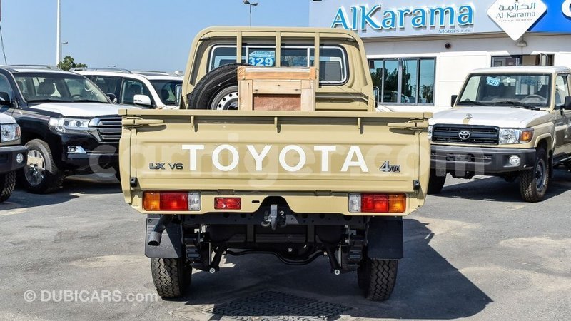 Big with watermark toyota land cruiser agadez import dubai 6704