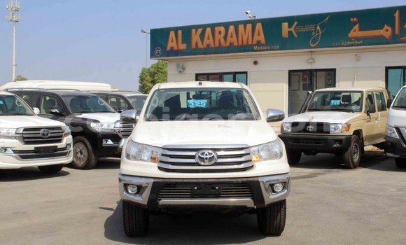 Acheter Import Voiture Toyota Hilux Blanc à Import - Dubai, Agadez Acheter Import Voiture Toyota Hilux Blanc à Import - Dubai, Agadez