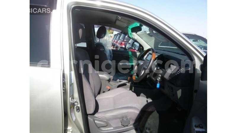 Big with watermark toyota hilux agadez import dubai 6707