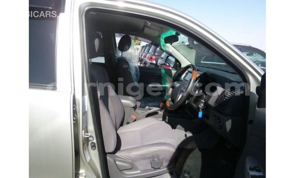Sayi Imported Toyota Hilux Other Mota in Import - Dubai a Agadez Sayi Imported Toyota Hilux Other Mota in Import - Dubai a Agadez