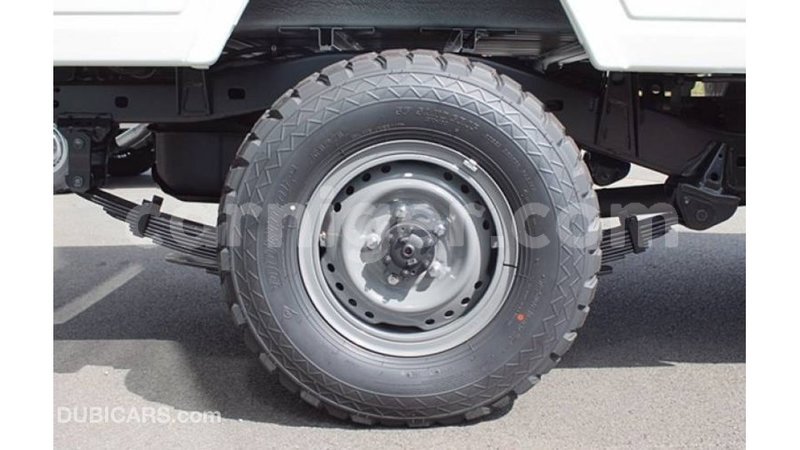 Big with watermark toyota land cruiser agadez import dubai 6723