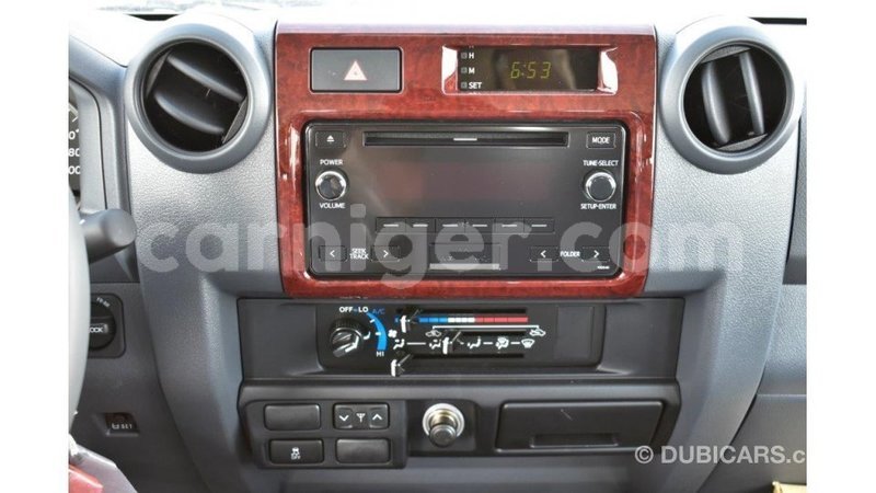 Big with watermark toyota land cruiser agadez import dubai 6733