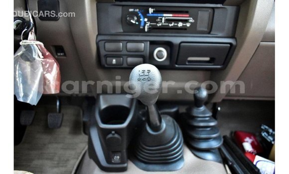 Sayi Imported Toyota Land Cruiser White Babbar mota in Import - Dubai a Agadez Sayi Imported Toyota Land Cruiser White Babbar mota in Import - Dubai a Agadez