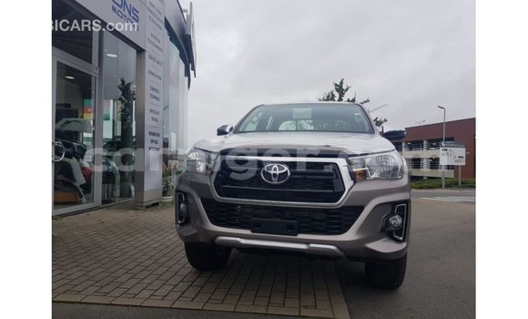 Buy Import Toyota Hilux Other Car in Import - Dubai in Agadez Buy Import Toyota Hilux Other Car in Import - Dubai in Agadez