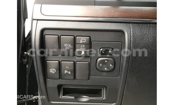 Buy Import Toyota Land Cruiser Black Truck in Import - Dubai in Agadez Buy Import Toyota Land Cruiser Black Truck in Import - Dubai in Agadez