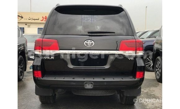 اشتري Imported Toyota Land Cruiser Black شاحنة في Import - Dubai في أغاديز اشتري Imported Toyota Land Cruiser Black شاحنة في Import - Dubai في أغاديز
