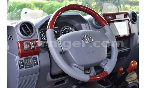 Sayi Imported Toyota Land Cruiser Other Babbar mota in Import - Dubai a Agadez Sayi Imported Toyota Land Cruiser Other Babbar mota in Import - Dubai a Agadez