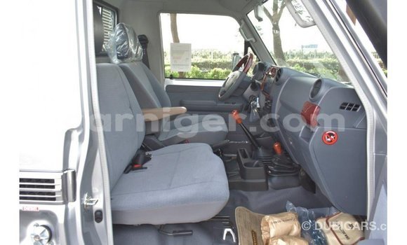 Sayi Imported Toyota Land Cruiser Other Babbar mota in Import - Dubai a Agadez Sayi Imported Toyota Land Cruiser Other Babbar mota in Import - Dubai a Agadez