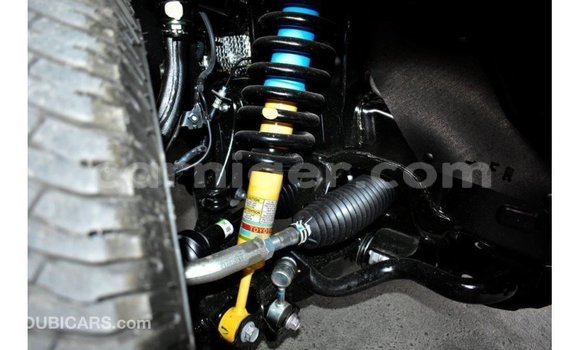 Sayi Imported Toyota Tundra White Mota in Import - Dubai a Agadez Sayi Imported Toyota Tundra White Mota in Import - Dubai a Agadez