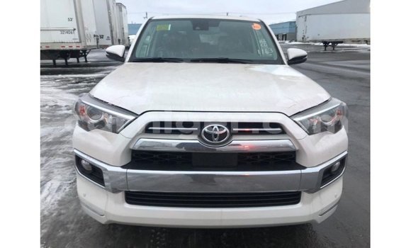 Buy Import Toyota Ade White Truck in Import - Dubai in Agadez Buy Import Toyota Ade White Truck in Import - Dubai in Agadez