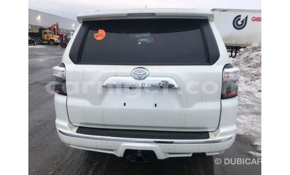 Buy Import Toyota Ade White Truck in Import - Dubai in Agadez Buy Import Toyota Ade White Truck in Import - Dubai in Agadez