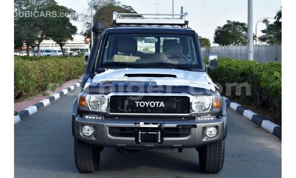 Sayi Imported Toyota Land Cruiser Other Babbar mota in Import - Dubai a Agadez Sayi Imported Toyota Land Cruiser Other Babbar mota in Import - Dubai a Agadez