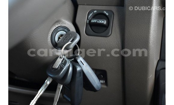 Sayi Imported Toyota Land Cruiser Other Babbar mota in Import - Dubai a Agadez Sayi Imported Toyota Land Cruiser Other Babbar mota in Import - Dubai a Agadez