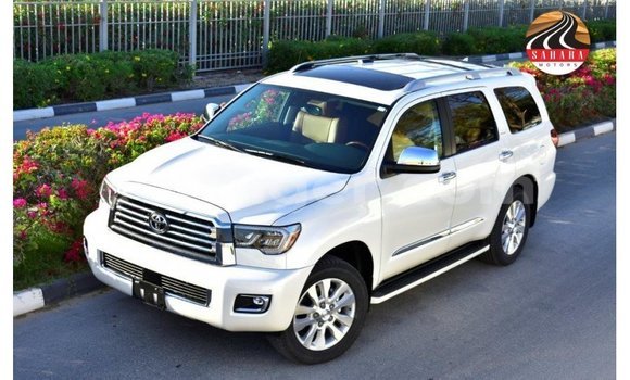 Sayi Imported Toyota Sequoia White Mota in Import - Dubai a Agadez Sayi Imported Toyota Sequoia White Mota in Import - Dubai a Agadez
