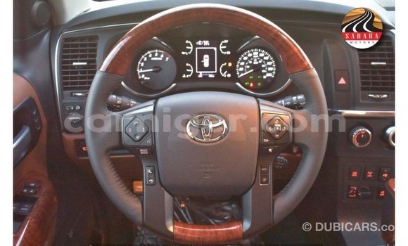 Sayi Imported Toyota Sequoia White Mota in Import - Dubai a Agadez Sayi Imported Toyota Sequoia White Mota in Import - Dubai a Agadez