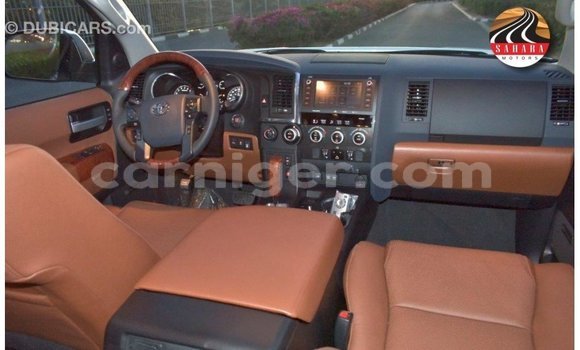 Sayi Imported Toyota Sequoia White Mota in Import - Dubai a Agadez Sayi Imported Toyota Sequoia White Mota in Import - Dubai a Agadez
