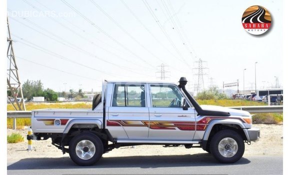 Sayi Imported Toyota Land Cruiser Other Babbar mota in Import - Dubai a Agadez Sayi Imported Toyota Land Cruiser Other Babbar mota in Import - Dubai a Agadez