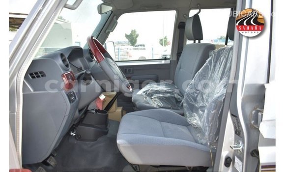 Sayi Imported Toyota Land Cruiser Other Babbar mota in Import - Dubai a Agadez Sayi Imported Toyota Land Cruiser Other Babbar mota in Import - Dubai a Agadez