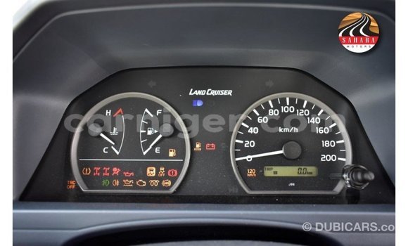 Sayi Imported Toyota Land Cruiser Other Babbar mota in Import - Dubai a Agadez Sayi Imported Toyota Land Cruiser Other Babbar mota in Import - Dubai a Agadez