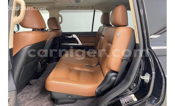 Sayi Imported Toyota Land Cruiser Black Babbar mota in Import - Dubai a Agadez Sayi Imported Toyota Land Cruiser Black Babbar mota in Import - Dubai a Agadez