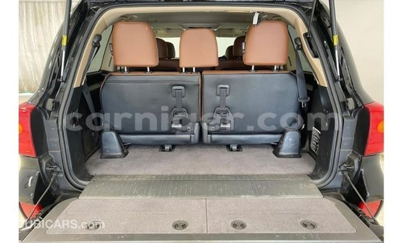 Sayi Imported Toyota Land Cruiser Black Babbar mota in Import - Dubai a Agadez Sayi Imported Toyota Land Cruiser Black Babbar mota in Import - Dubai a Agadez