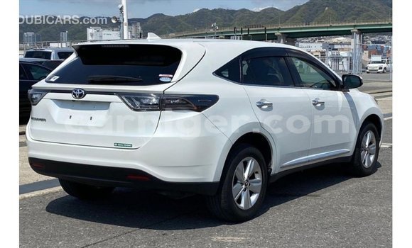 Sayi Imported Toyota Harrier White Mota in Import - Dubai a Agadez Sayi Imported Toyota Harrier White Mota in Import - Dubai a Agadez