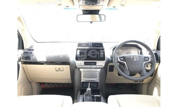 اشتري Imported Toyota Prado White سيارة في Import - Dubai في أغاديز اشتري Imported Toyota Prado White سيارة في Import - Dubai في أغاديز
