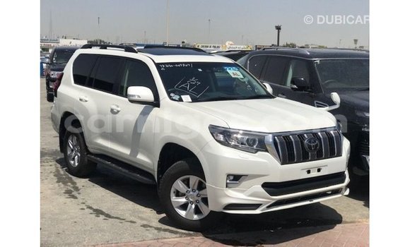 Sayi Imported Toyota Prado White Mota in Import - Dubai a Agadez Sayi Imported Toyota Prado White Mota in Import - Dubai a Agadez
