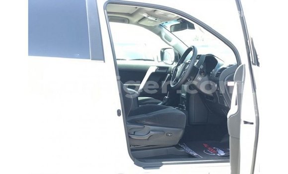 Sayi Imported Toyota Prado White Mota in Import - Dubai a Agadez Sayi Imported Toyota Prado White Mota in Import - Dubai a Agadez