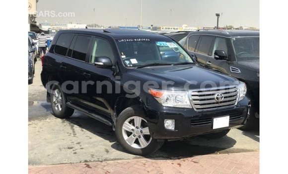 Acheter Import Utilitaire Toyota Land Cruiser Noir à Import - Dubai, Agadez Acheter Import Utilitaire Toyota Land Cruiser Noir à Import - Dubai, Agadez