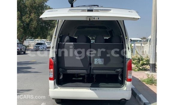 Buy Import Toyota Hiace White Car in Import - Dubai in Agadez Buy Import Toyota Hiace White Car in Import - Dubai in Agadez