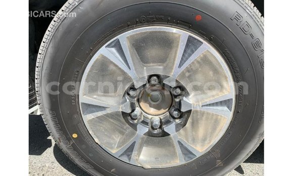 Buy Import Toyota Hiace White Car in Import - Dubai in Agadez Buy Import Toyota Hiace White Car in Import - Dubai in Agadez