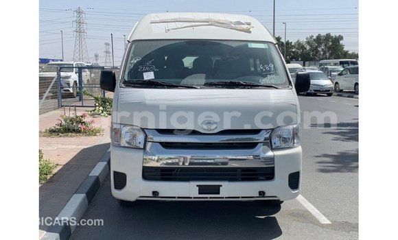 Buy Import Toyota Hiace White Car in Import - Dubai in Agadez Buy Import Toyota Hiace White Car in Import - Dubai in Agadez