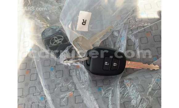 Buy Import Toyota Hiace White Car in Import - Dubai in Agadez Buy Import Toyota Hiace White Car in Import - Dubai in Agadez