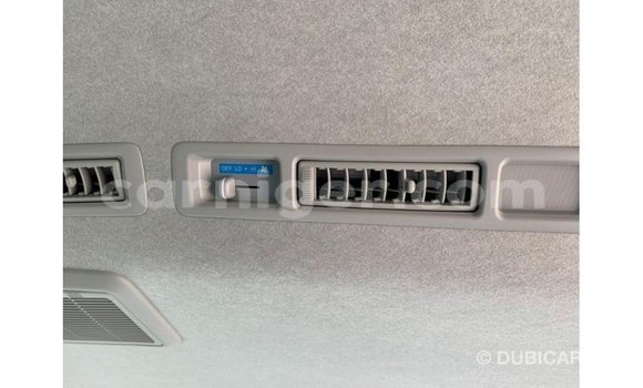 Buy Import Toyota Hiace White Car in Import - Dubai in Agadez Buy Import Toyota Hiace White Car in Import - Dubai in Agadez